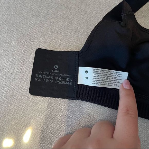 Lululemon In Alignment Bra - Light Support - Picture 6 of 7